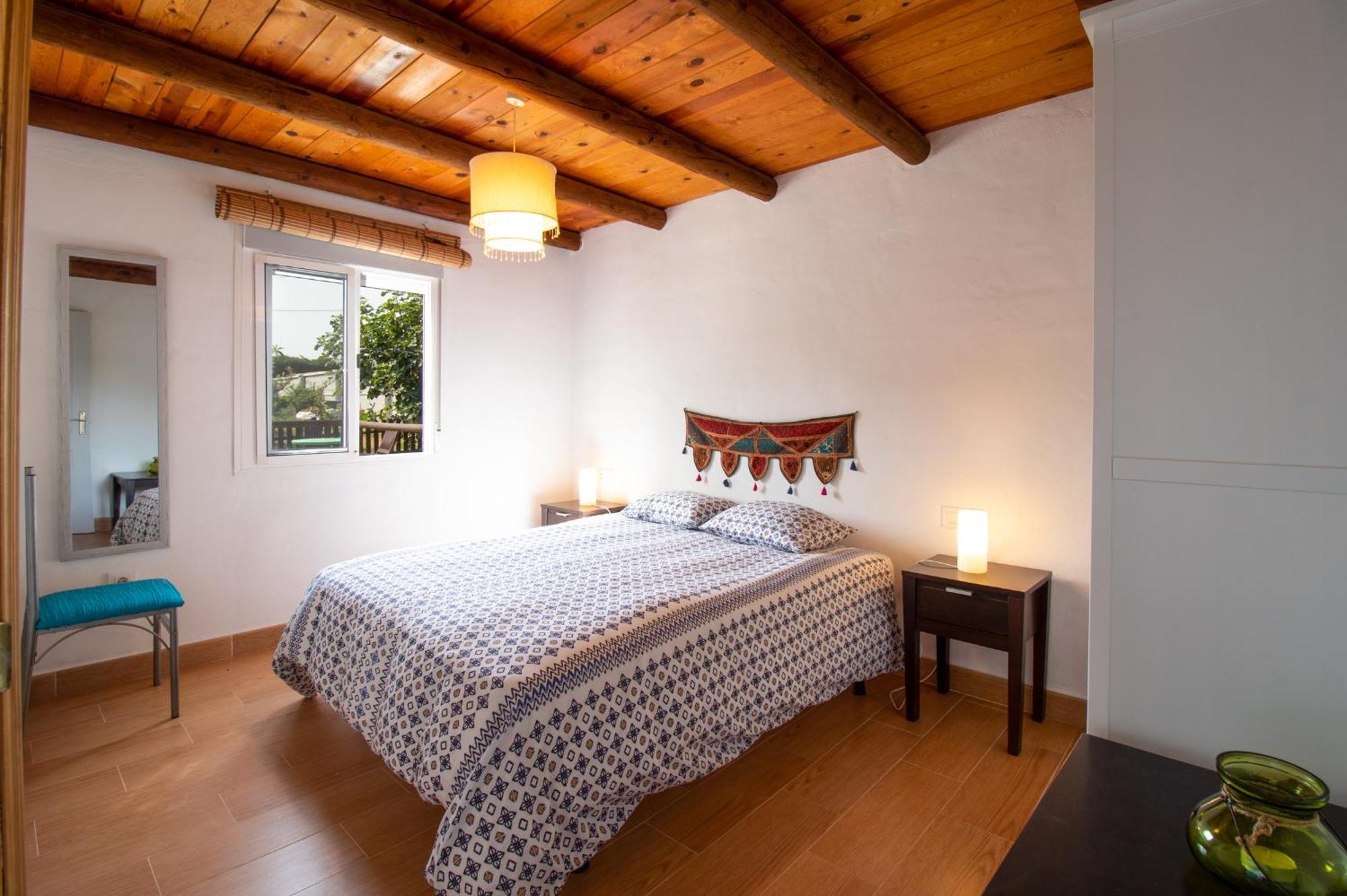 Gasthaus Karma House Casares Exterior foto